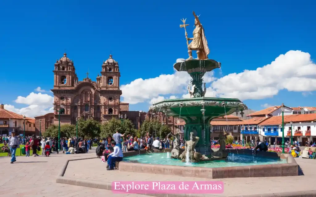 Explore Plaza de Armas