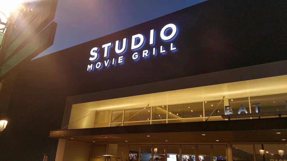 Studio Movie Grill