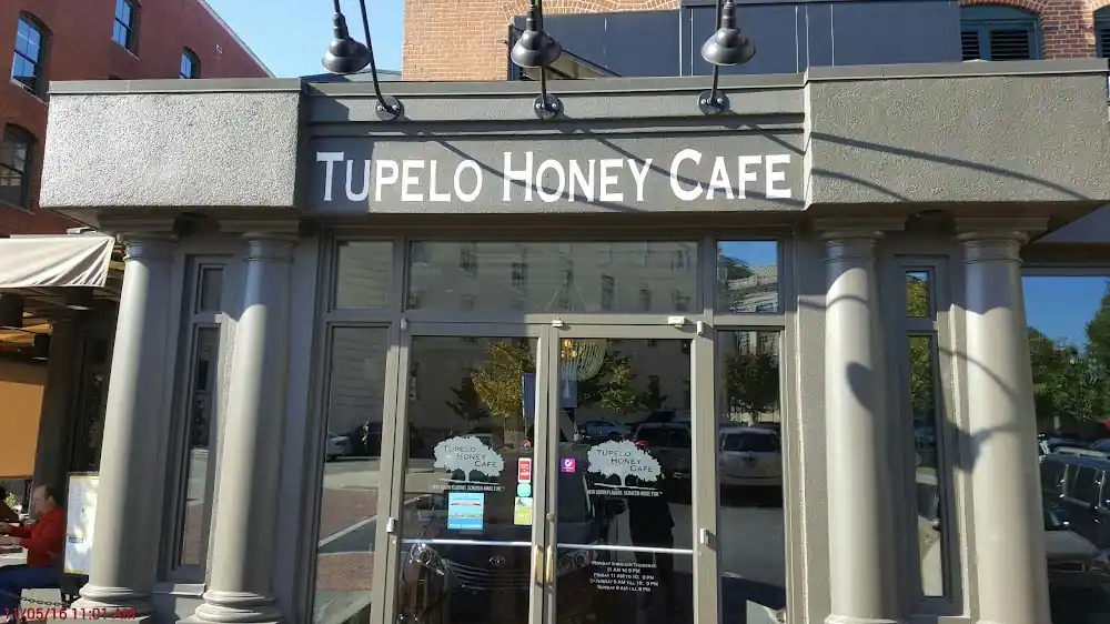 Tupelo Honey